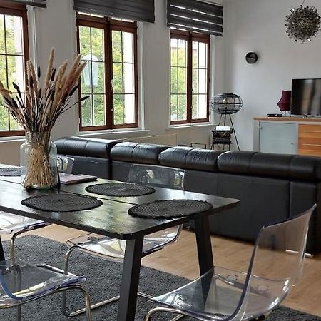 The View - Spacious 2 Bdr Appt In With View Antwerpen Exteriör bild