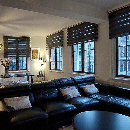 The View - Spacious 2 Bdr Appt In With View Antwerpen Exteriör bild