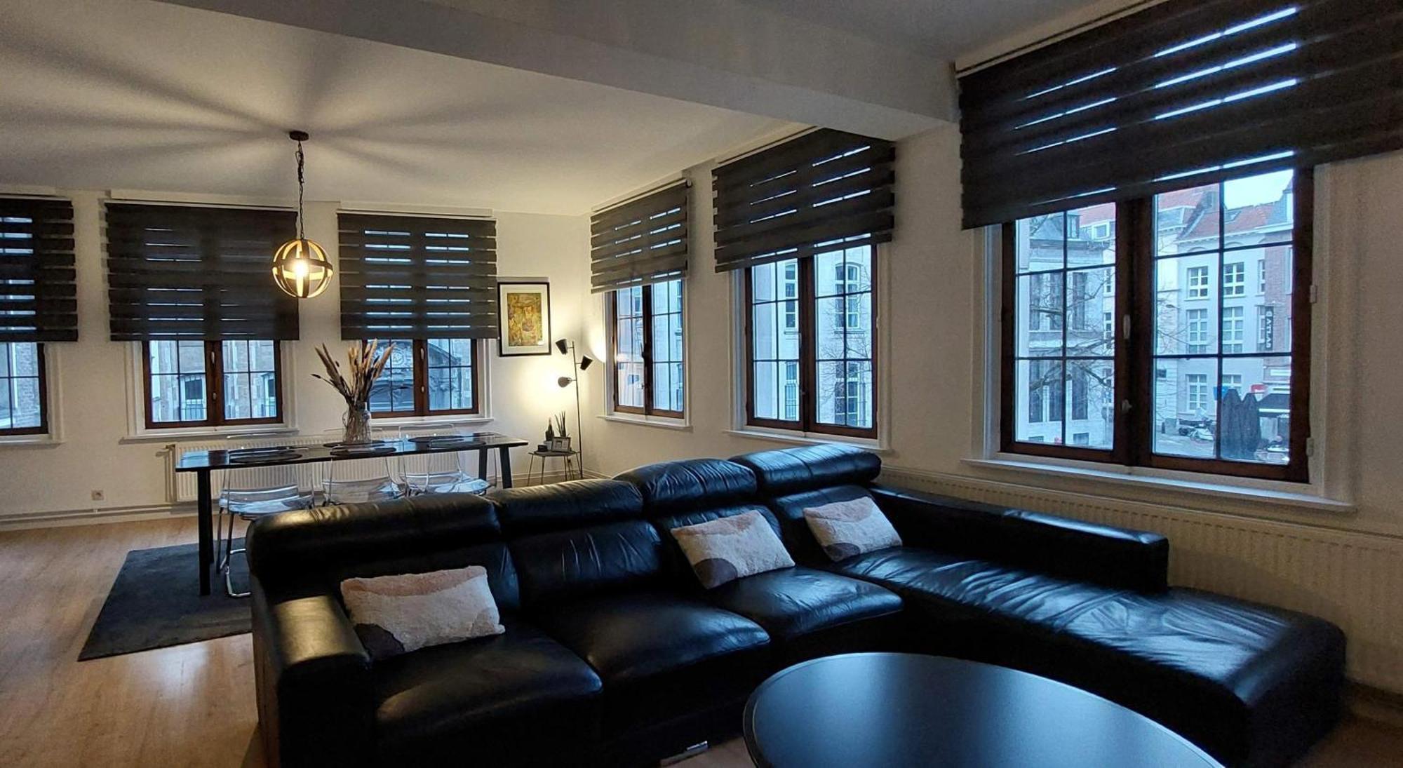 The View - Spacious 2 Bdr Appt In With View Antwerpen Exteriör bild