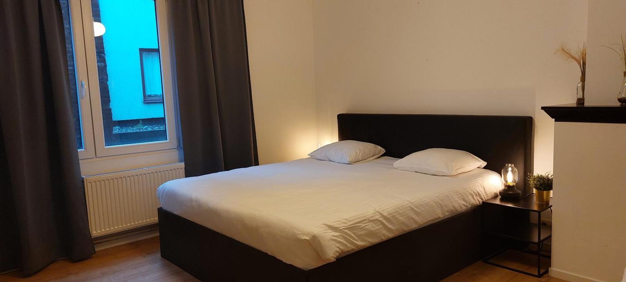 The View - Spacious 2 Bdr Appt In With View Antwerpen Exteriör bild