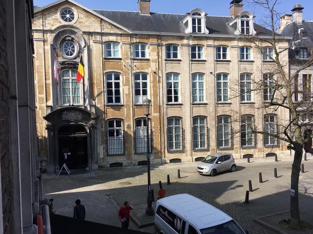 The View - Spacious 2 Bdr Appt In With View Antwerpen Exteriör bild